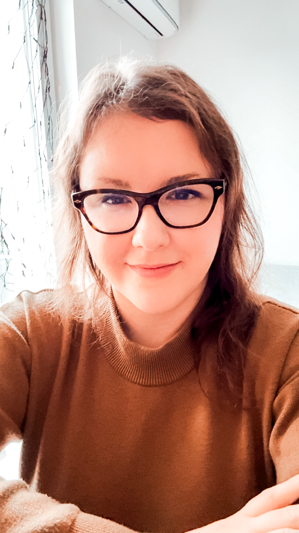 {„eId”:”523103749888044″,”CameraPosition”:2}